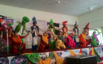 NZCC, पटियाला सांस्कृतिक कार्यक्रम बाबा शेख फरीद Aagman पूरब 2016 के दौरान Jaitu, फरीदकोट, पंजाब में, संगठित 21/09/2016 पर  मध्य प्रदेश, राजस्थान, उत्तर प्रदेश और पंजाब से लोक नृत्य समूहों कार्यक्रम में भाग लिया।