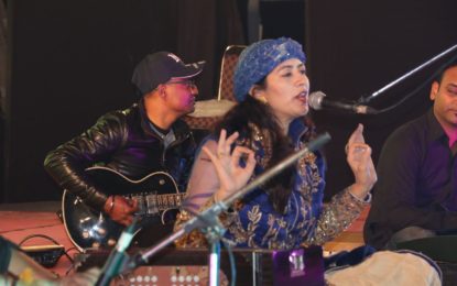 उत्तरी पंजाब सांस्कृतिक केंद्र पटियाला द्वारा आयोजित प्रसिद्ध पंजाबी गायक डॉ। ममता जोशी द्वारा भक्ति गायन की प्रस्तुति